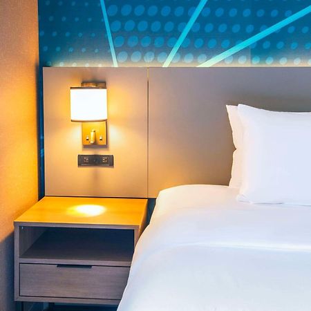 Comfort Suites Londen Buitenkant foto