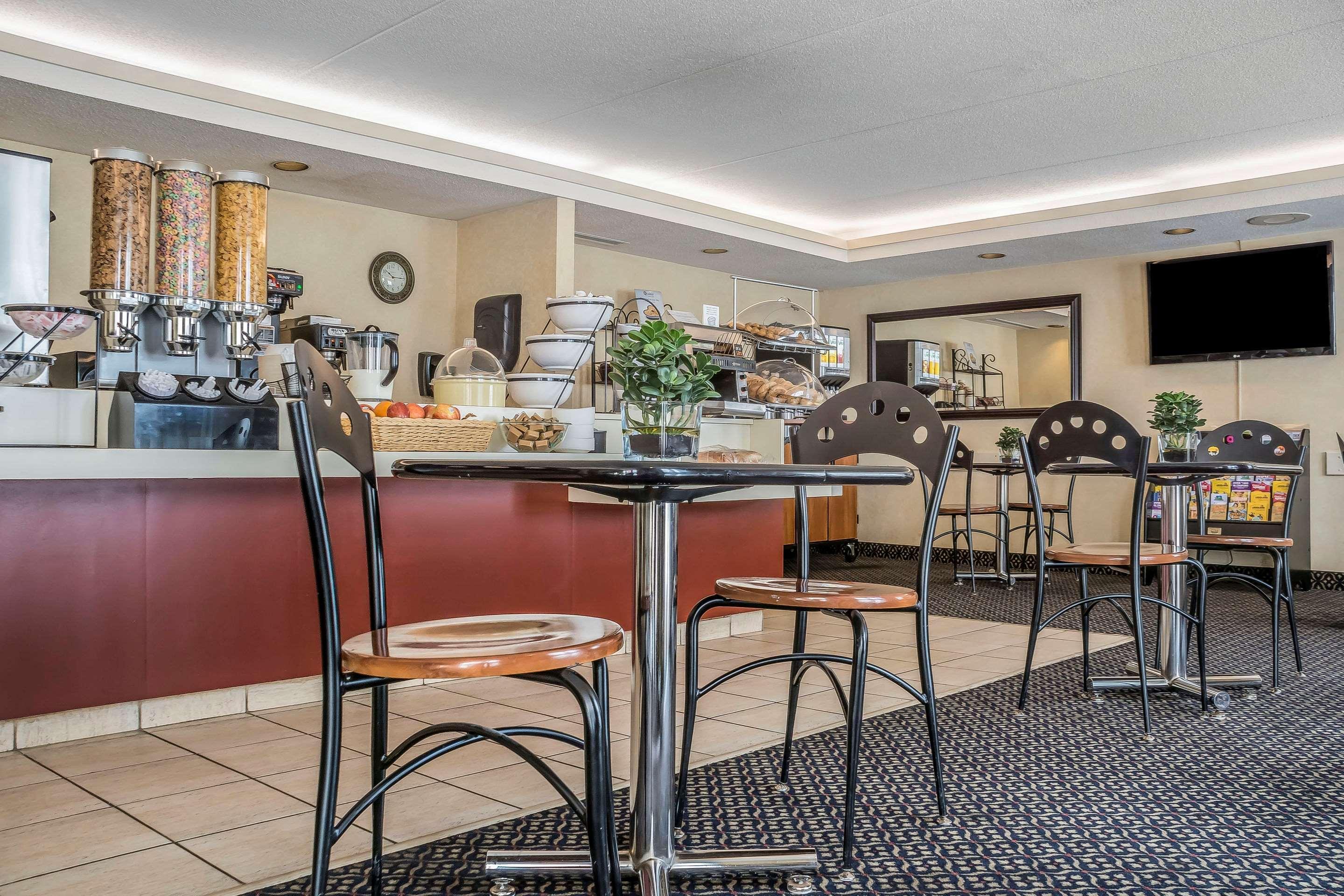 Comfort Suites Londen Buitenkant foto