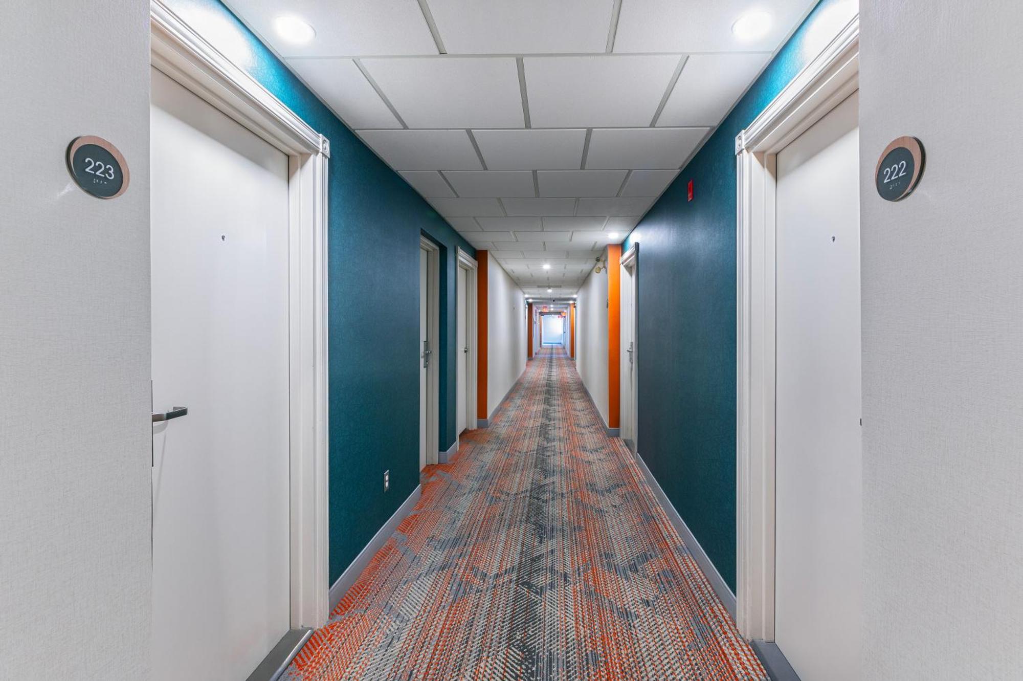 Comfort Suites Londen Buitenkant foto