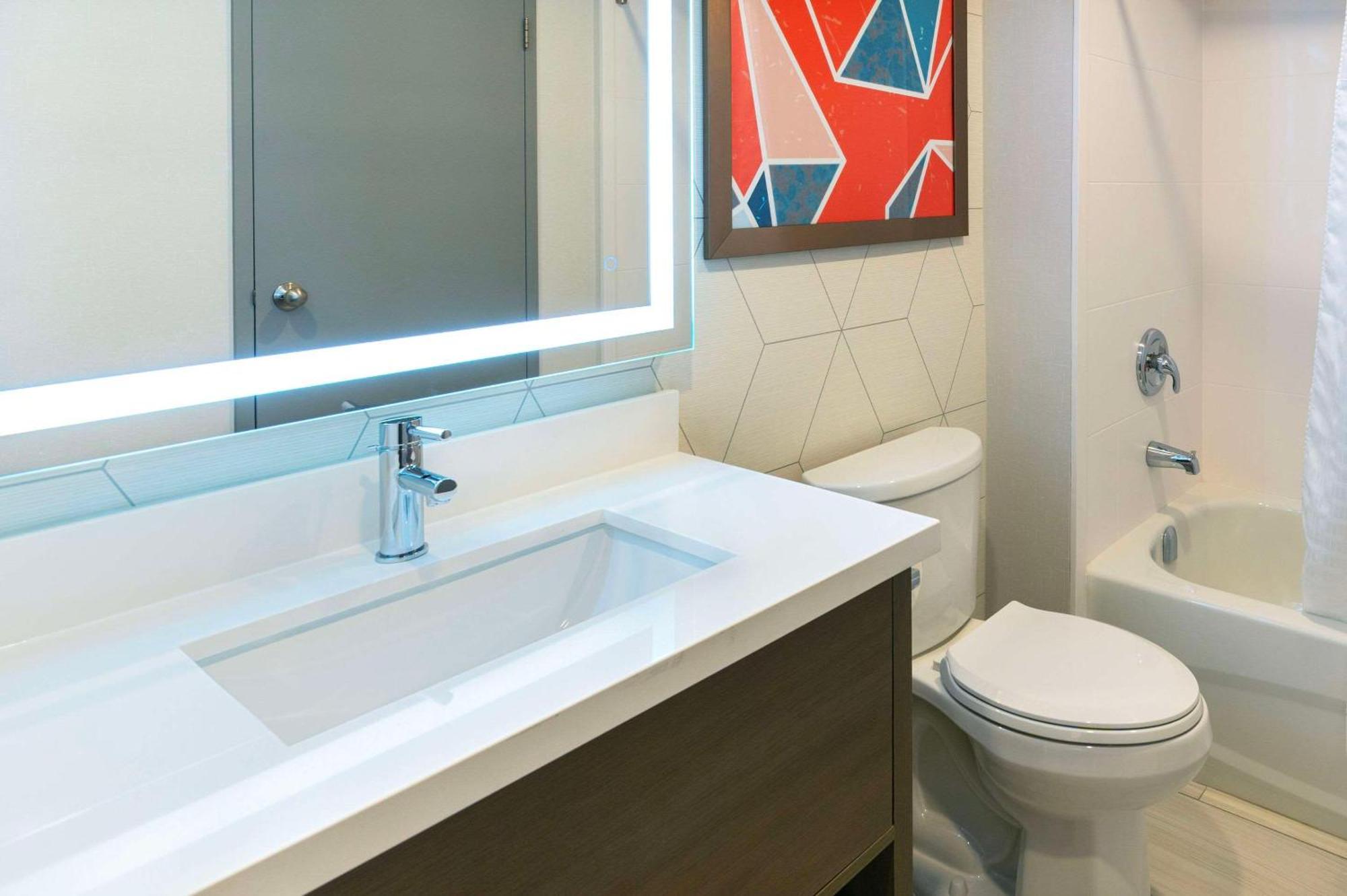 Comfort Suites Londen Buitenkant foto