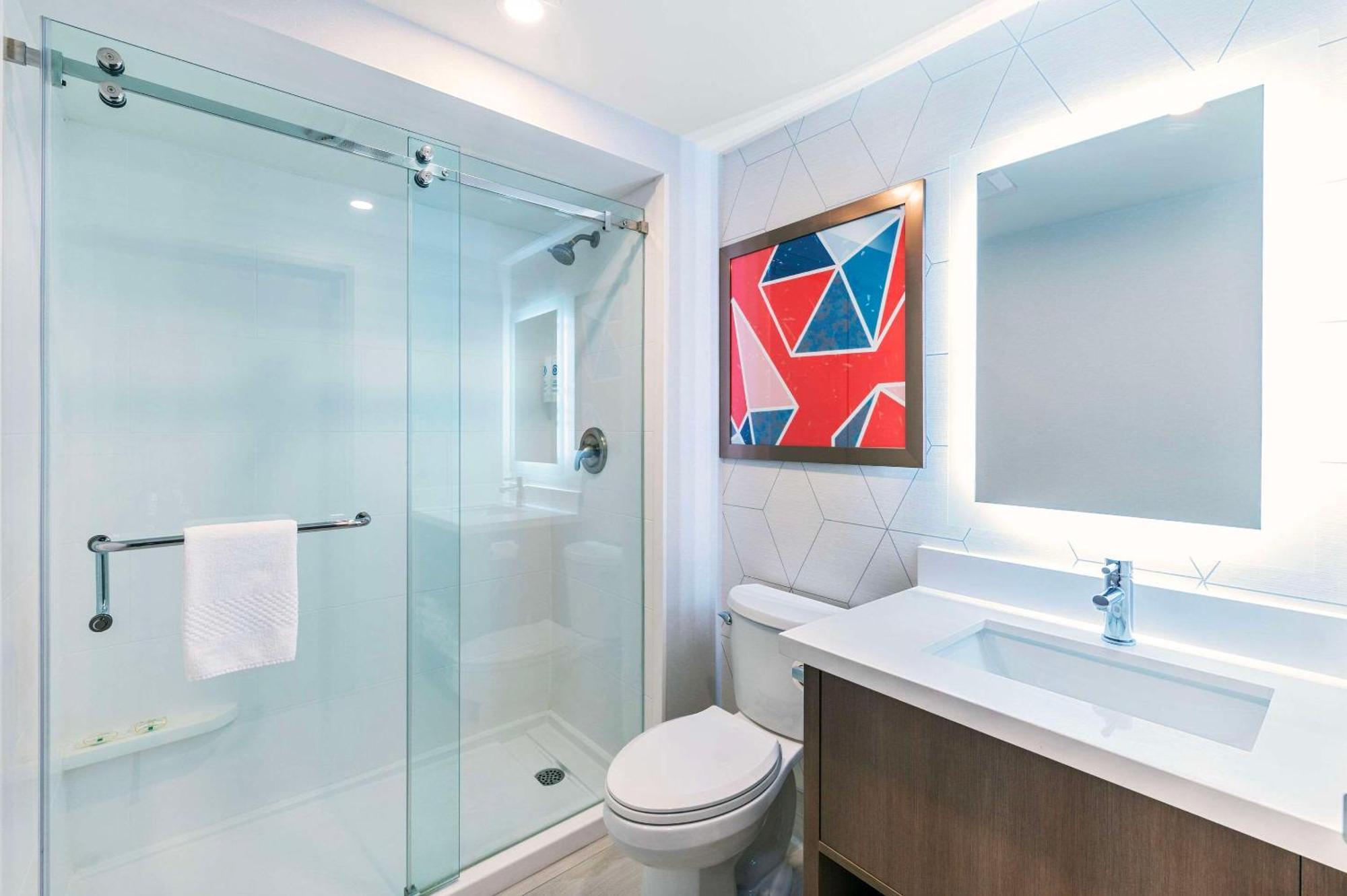 Comfort Suites Londen Buitenkant foto